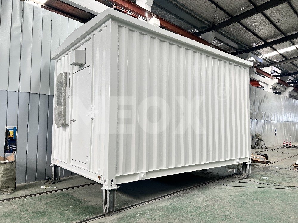 白色預(yù)制艙